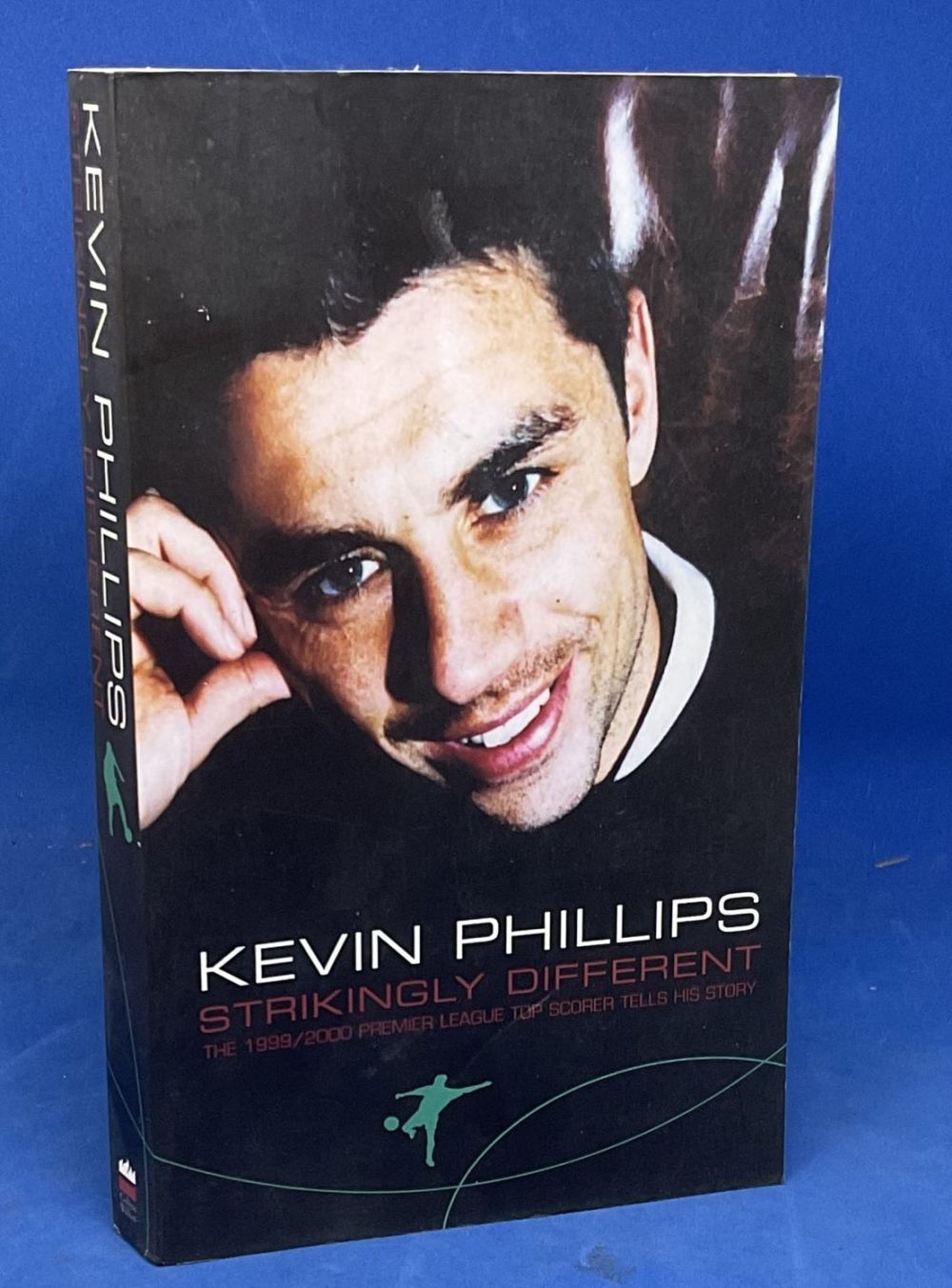 Lot 450: Kevin Phillips Strikingly Different The 1999/2000 Premier League...