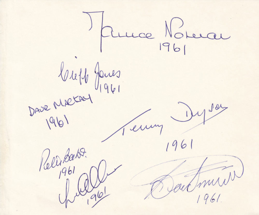 Lot 614: Football Autographed Tottenham 1961 Album Page: A Page...