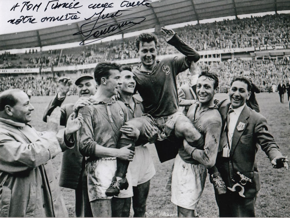 Lot 627: Football Autographed Just Fontaine 1958 8 X 6...