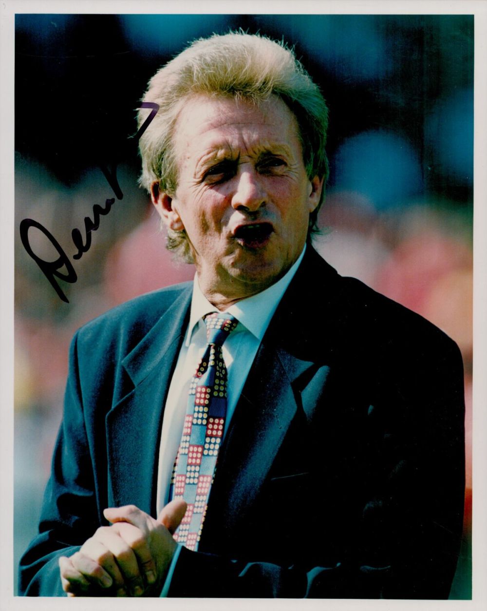 Lot 673: Denis Law signed 10x8 inch colour photo. Good...