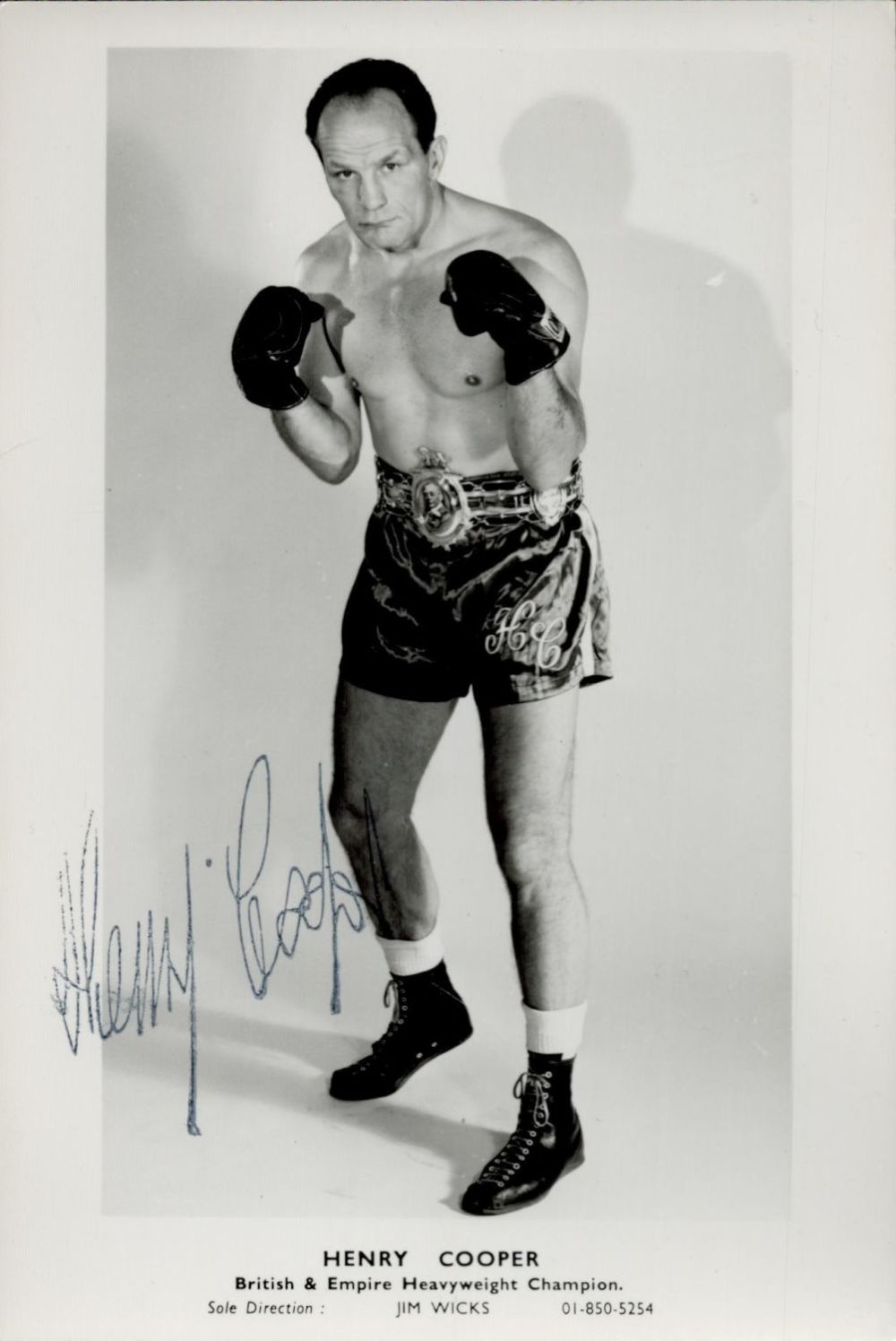 Lot 676: Henry Cooper signed 6x4 black and white vintage...