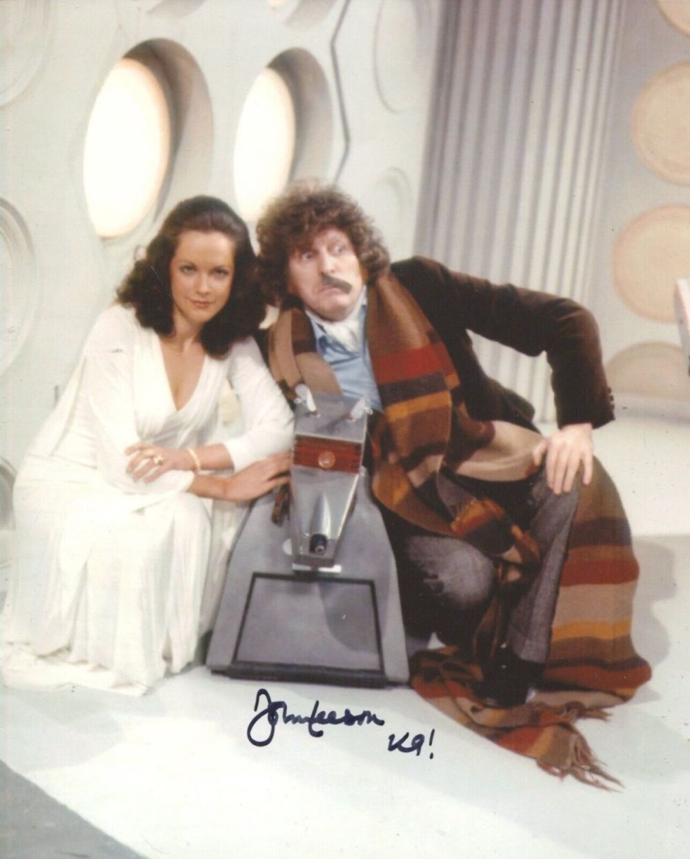 Lot 123: Dr Who 8x10 photo signed by actor John...