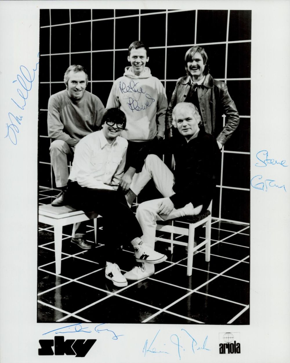 Lot 282: Multi Signed Steve Gray Plus 4 others Promo....