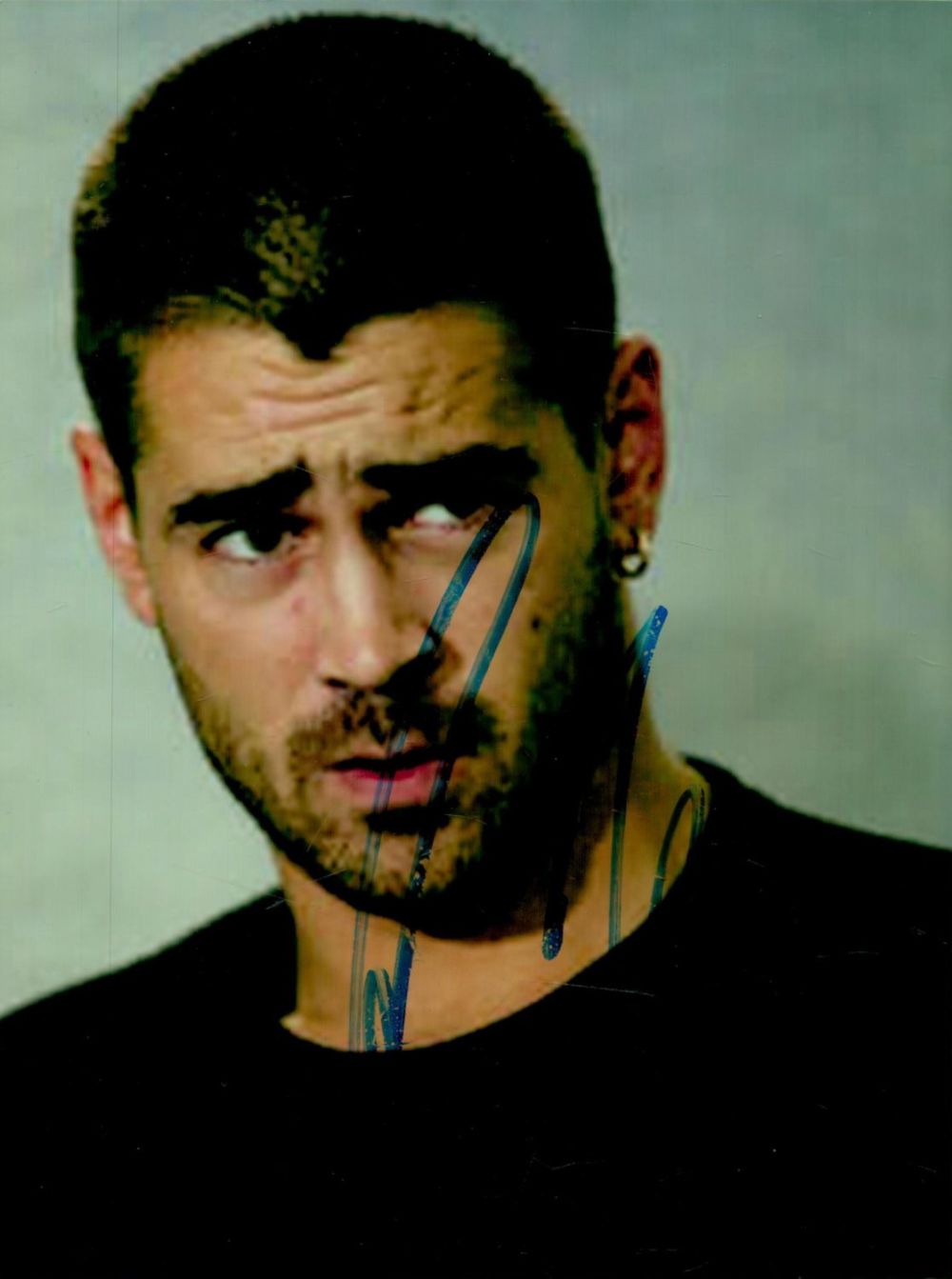 Lot 319: Colin Farrell signed 6x8 colour photo. Good Condition....