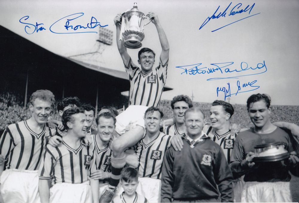 Lot 401: Autographed Aston Villa 12 X 8 Photo: B/W,...