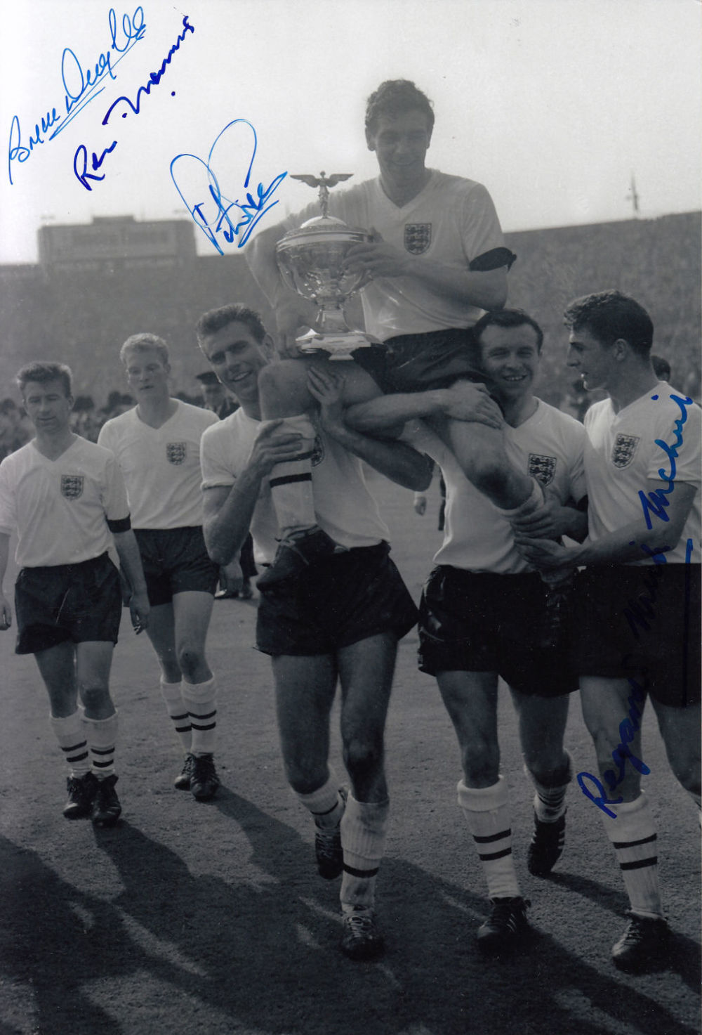 Lot 405: Autographed England 12 X 8 Photo: B/W, Depicting...