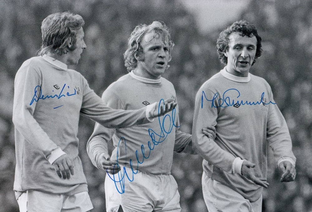 Lot 414: Autographed Manchester City 12 X 8 Photo: B/W,...
