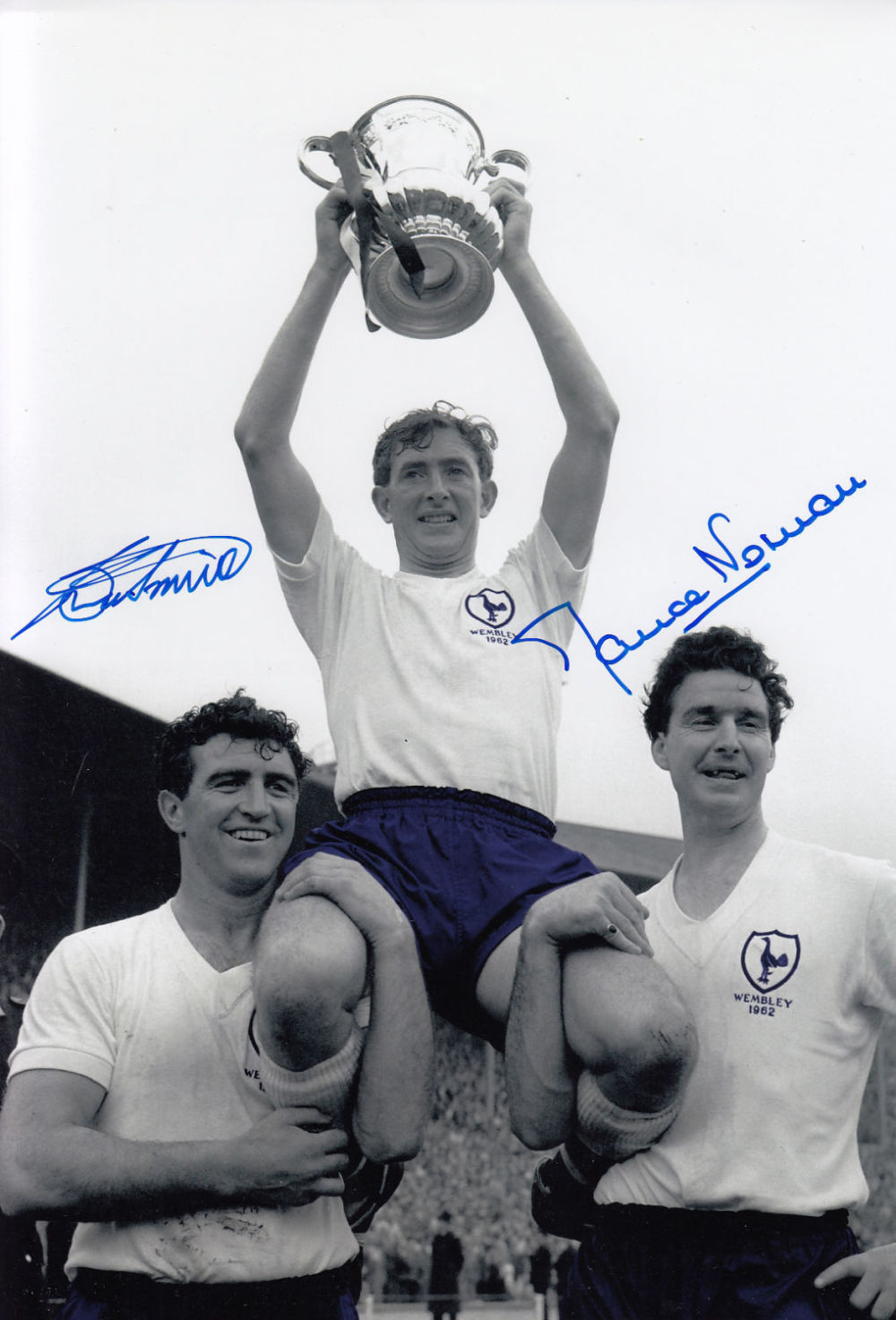 Lot 426: Autographed Tottenham 12 X 8 Photo: B/W, Depicting...