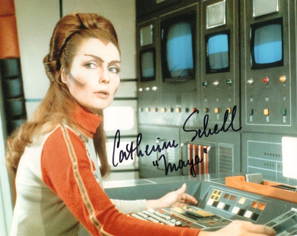 Lot 677: Space 1999 Catherine Schell signed Space 1999 TV...