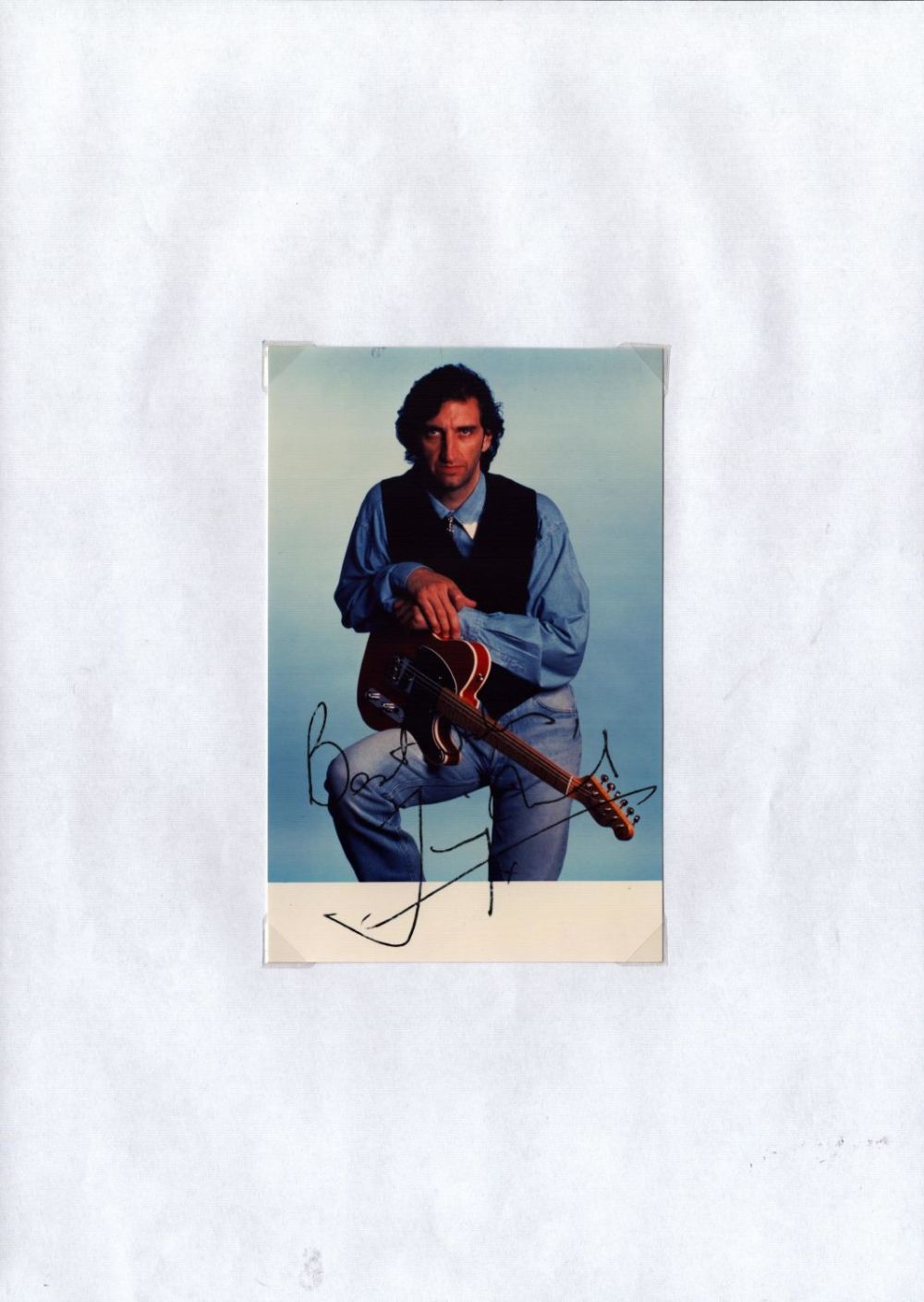 Lot 592: Jimmy Nail signed 6x4inch colour photo. Good condition....