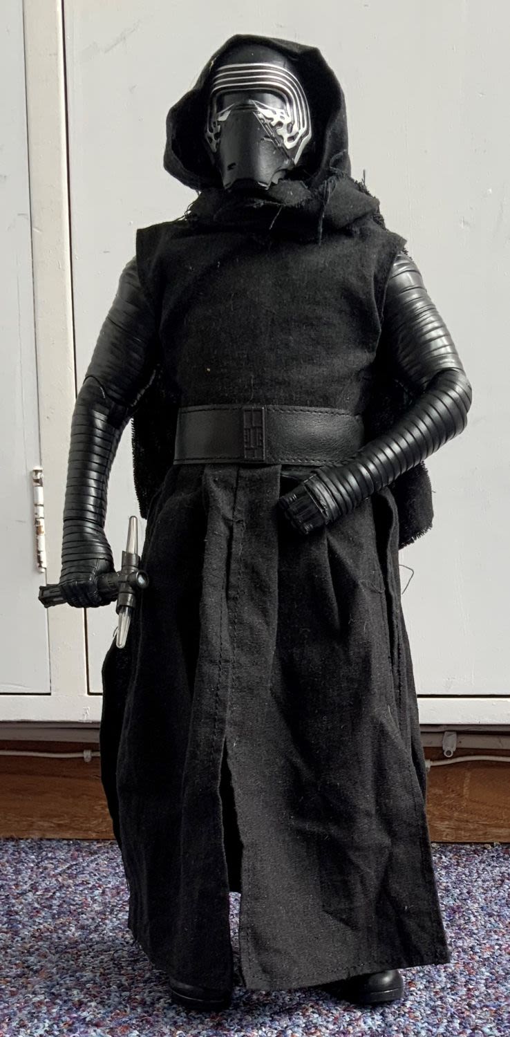 Lot 56: Star Wars The Force Awakens 18 Inch Big...