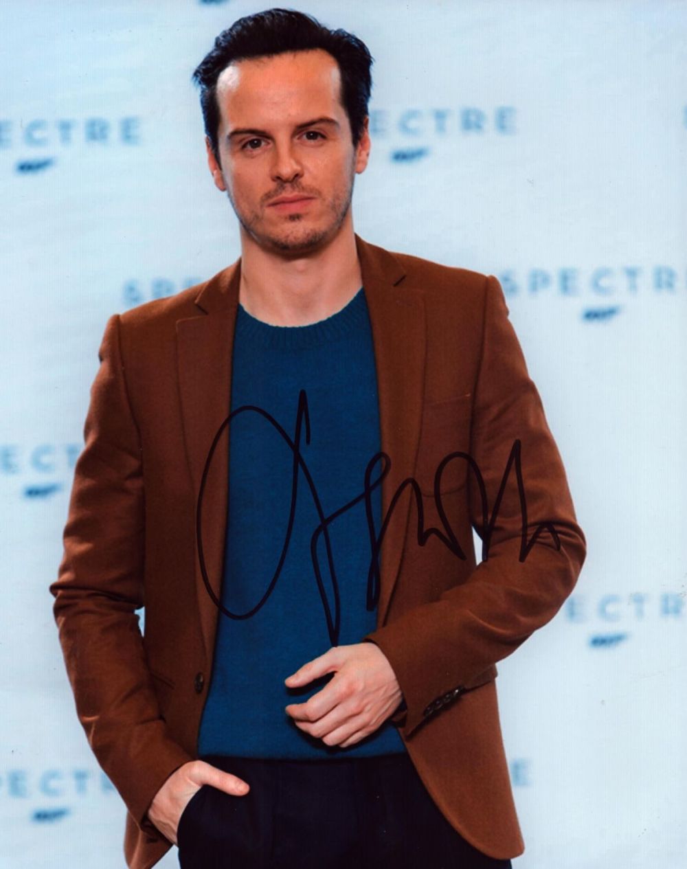 Lot 98: Andrew Scott signed 10x8 inches colour photo. In...