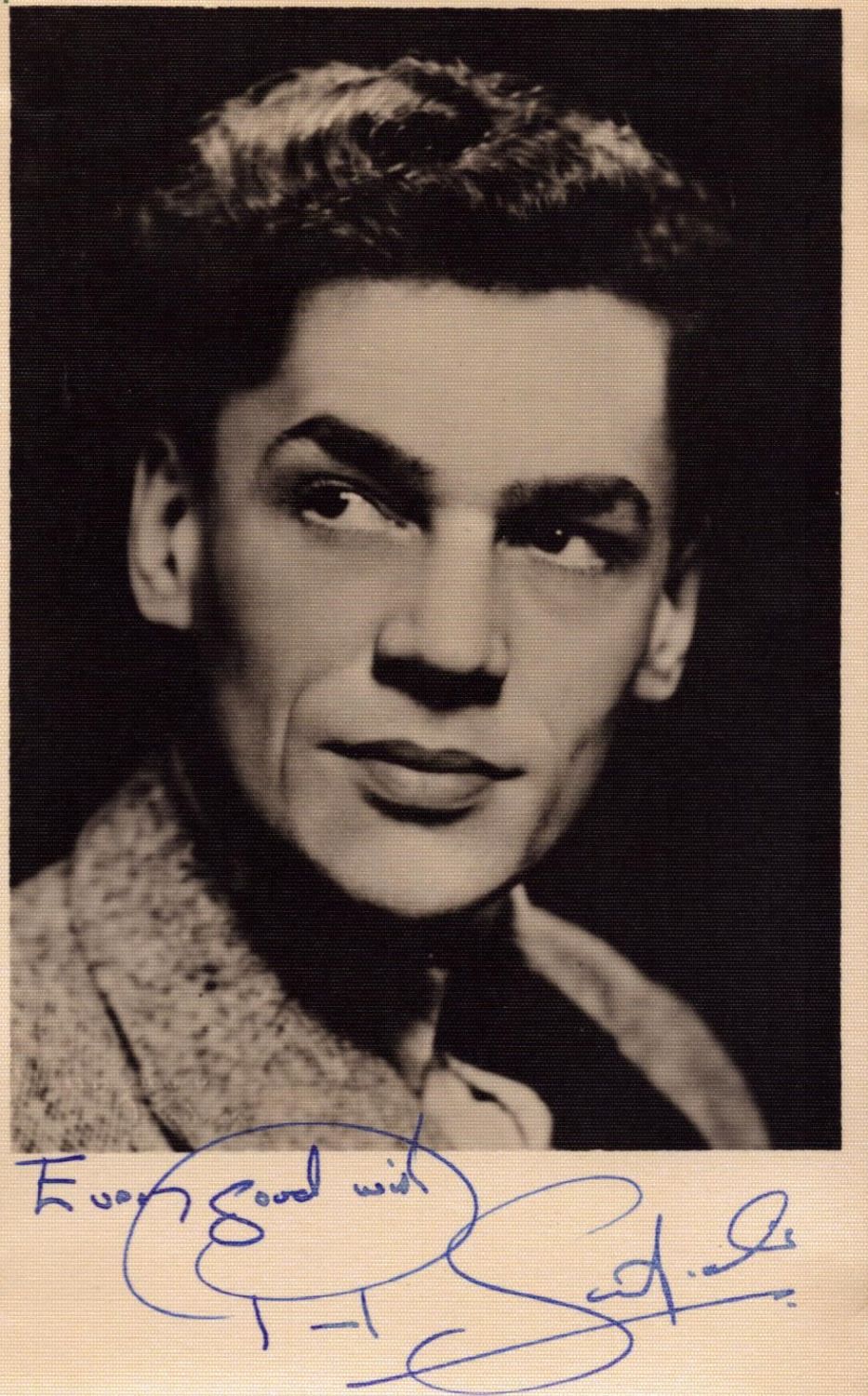 Lot 142: Paul Schofield signed 6x3inch vintage photo. Good condition....