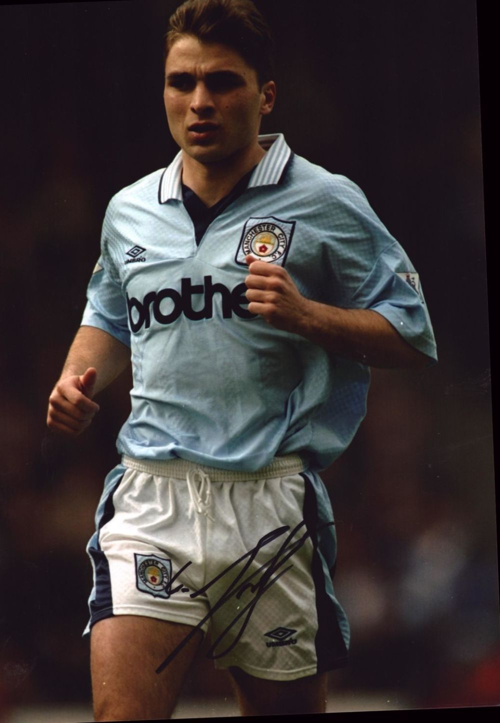Lot 175: Football Georgi Kinkladze signed 12x8 inch colour photo...
