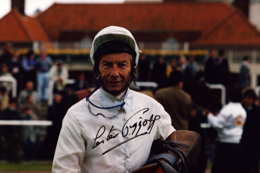Lot 190: Horse Racing Lester Piggott signed 6x4 inch colour...