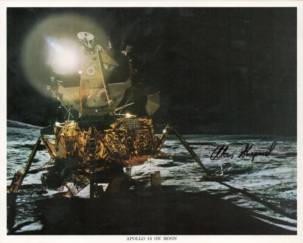 Lot 250: Alan Shepard signed 10x8 inch colour photo. Good...