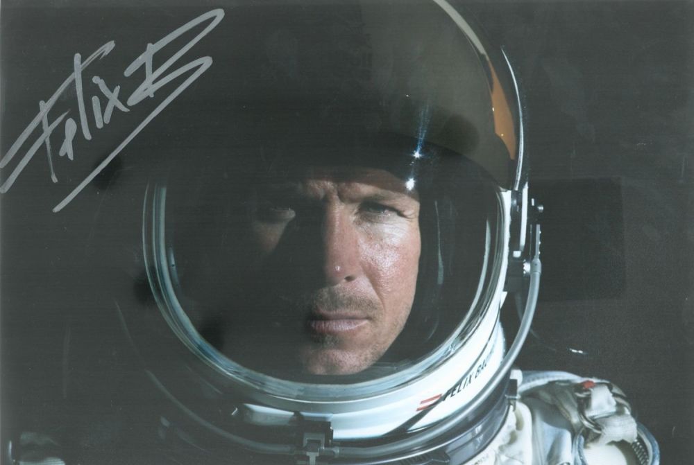 Lot 251: Felix Baumgartner signed 12x8 inch colour photo. Good...