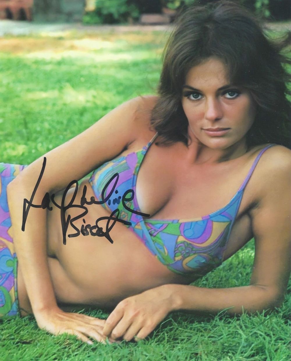 Lot 276: Jaqueline Bisset signed 10x8 colour photo. Good condition....