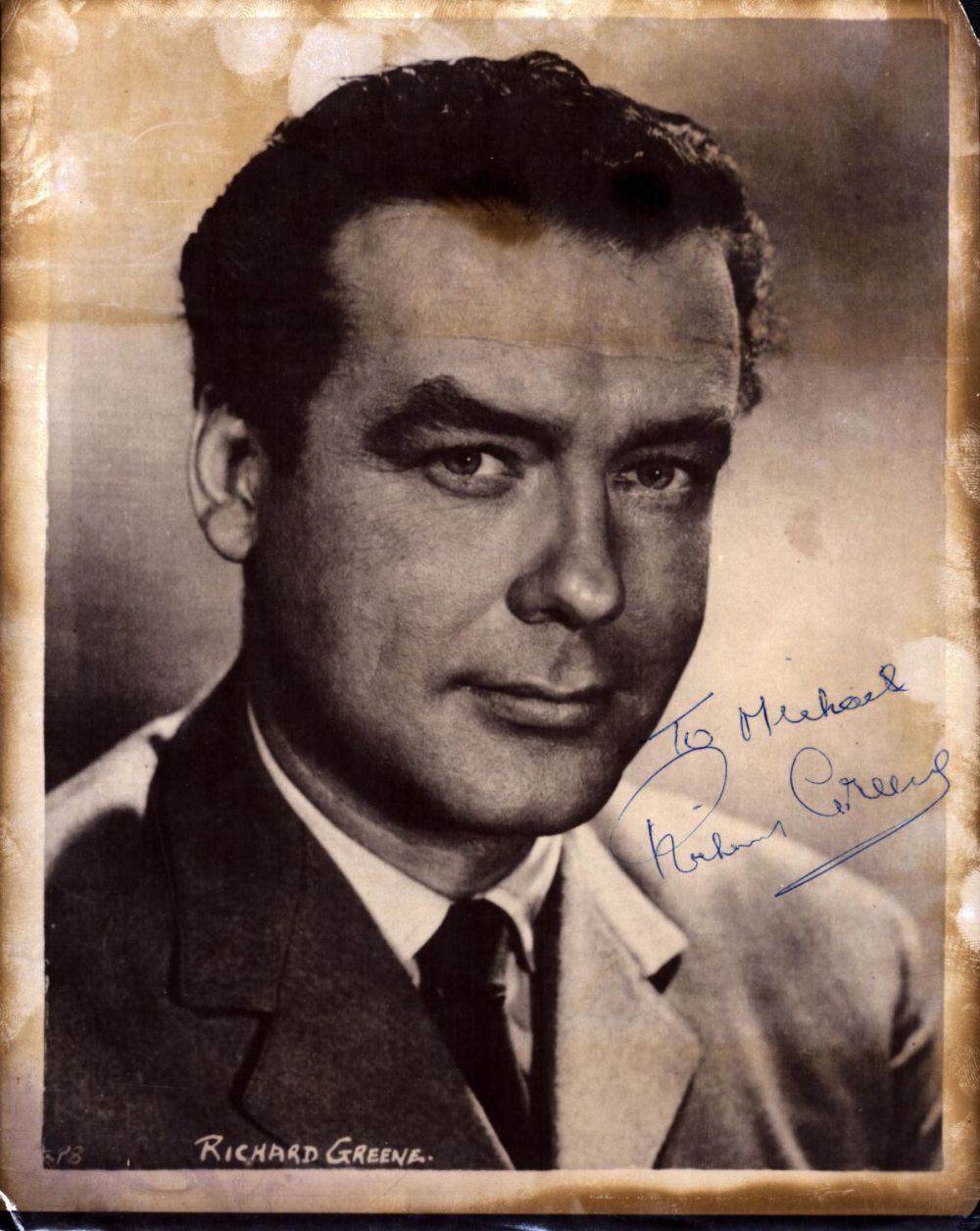 Lot 347: Richard Greene signed 10x8 inch black and white...