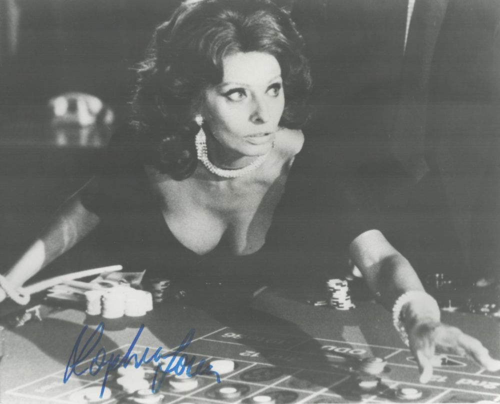 Lot 591: Sophia Loren signed 10x8 black and white photo....