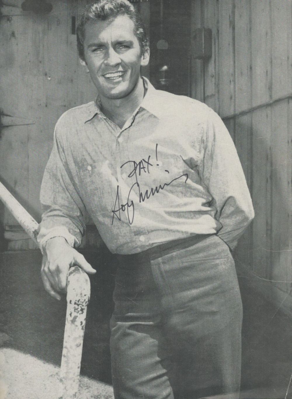 Lot 607: Roy Thinnes Actor Signed 7x10 Picture. Good condition....