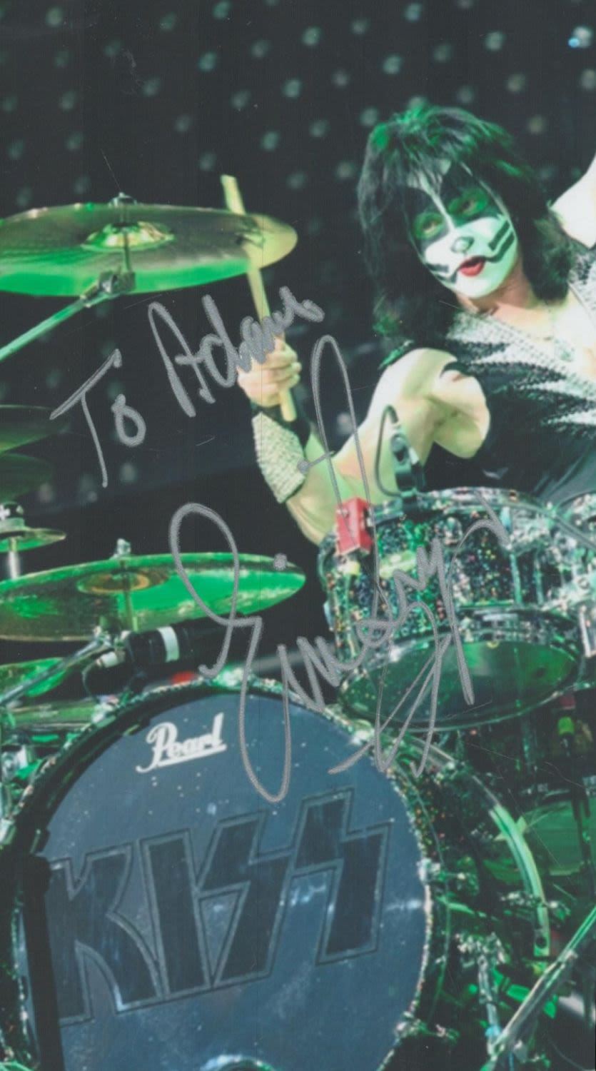 Lot 617: Eric Singer Kiss Drummer Signed Photo. Good condition....
