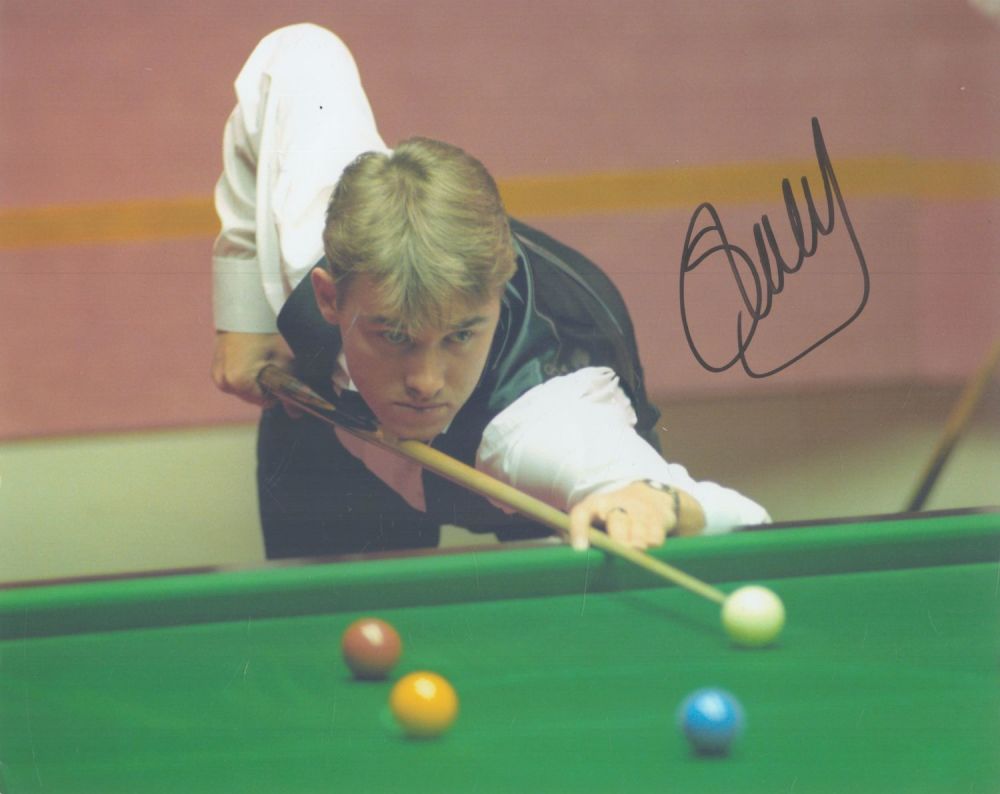 Lot 644: Stephen Hendry Signed 8x10 Snooker Photo. Good condition....