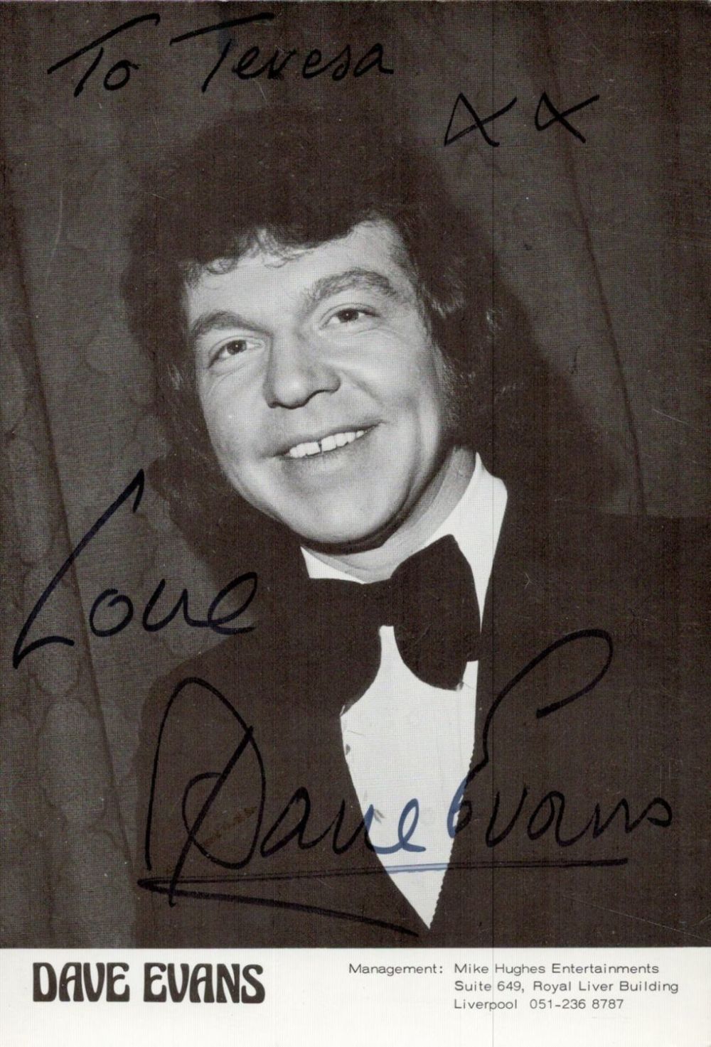 Lot 267: Dave Evans signed 6 x 4 black and...