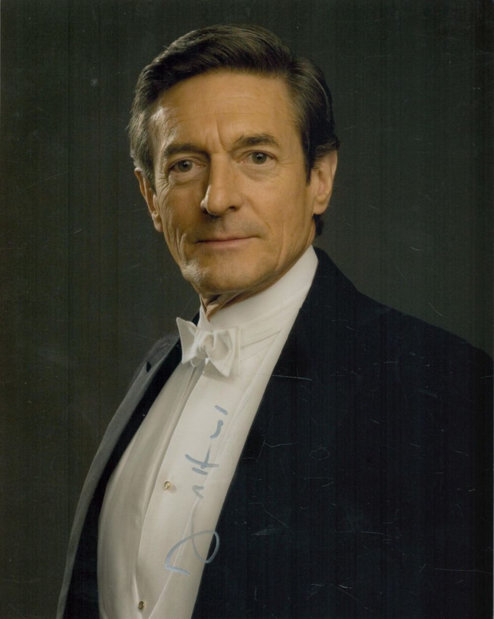 Lot 347: Nigel Havers signed 10x8 inch colour photo. All...