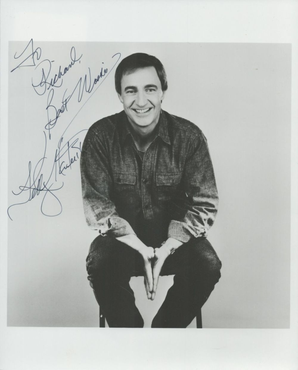 Lot 424: Comedian Kelly Monteith Signed 10x8 inch Black and...