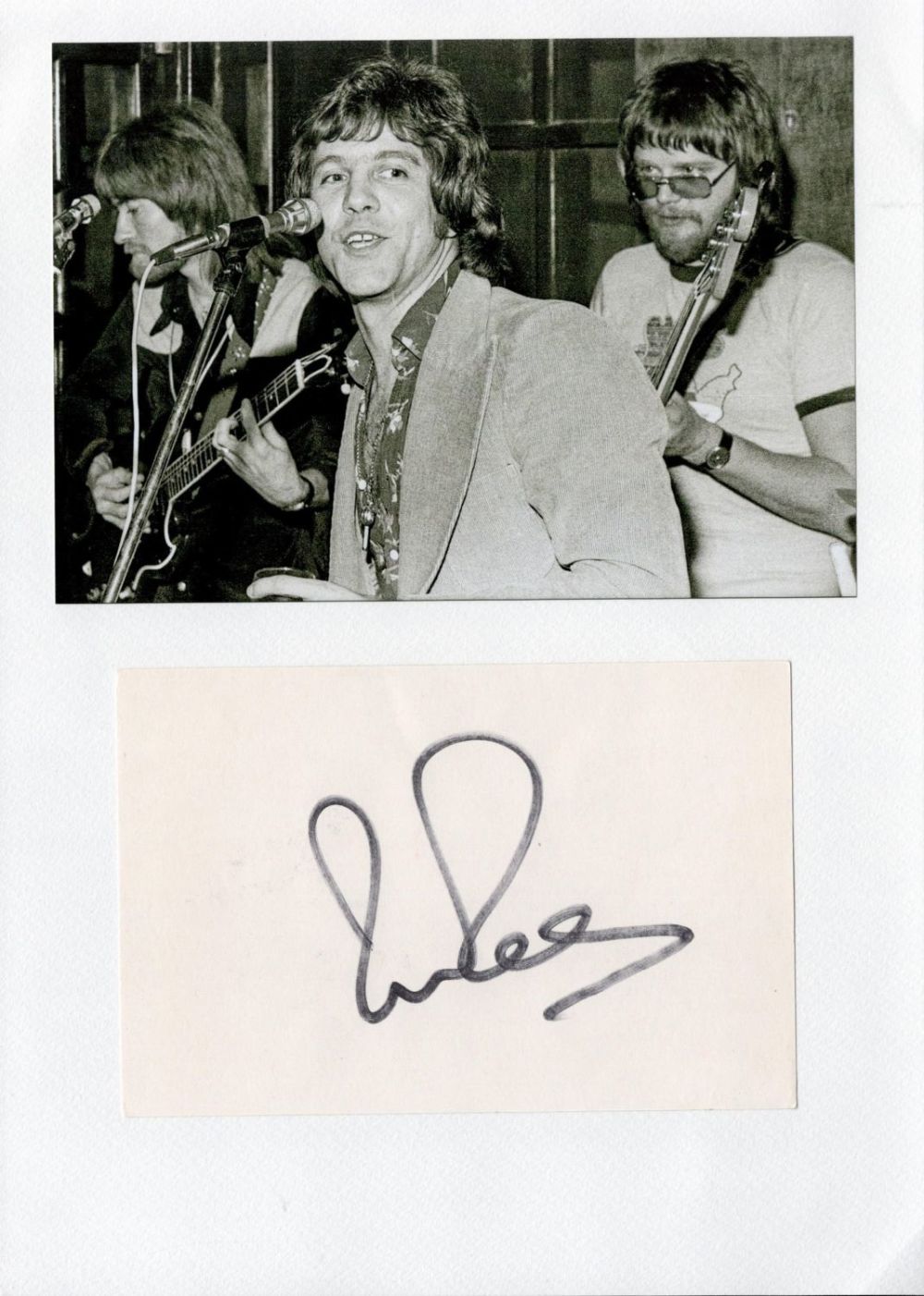 Lot 634: Dave Dee 12x8 overall signature piece includes signed...