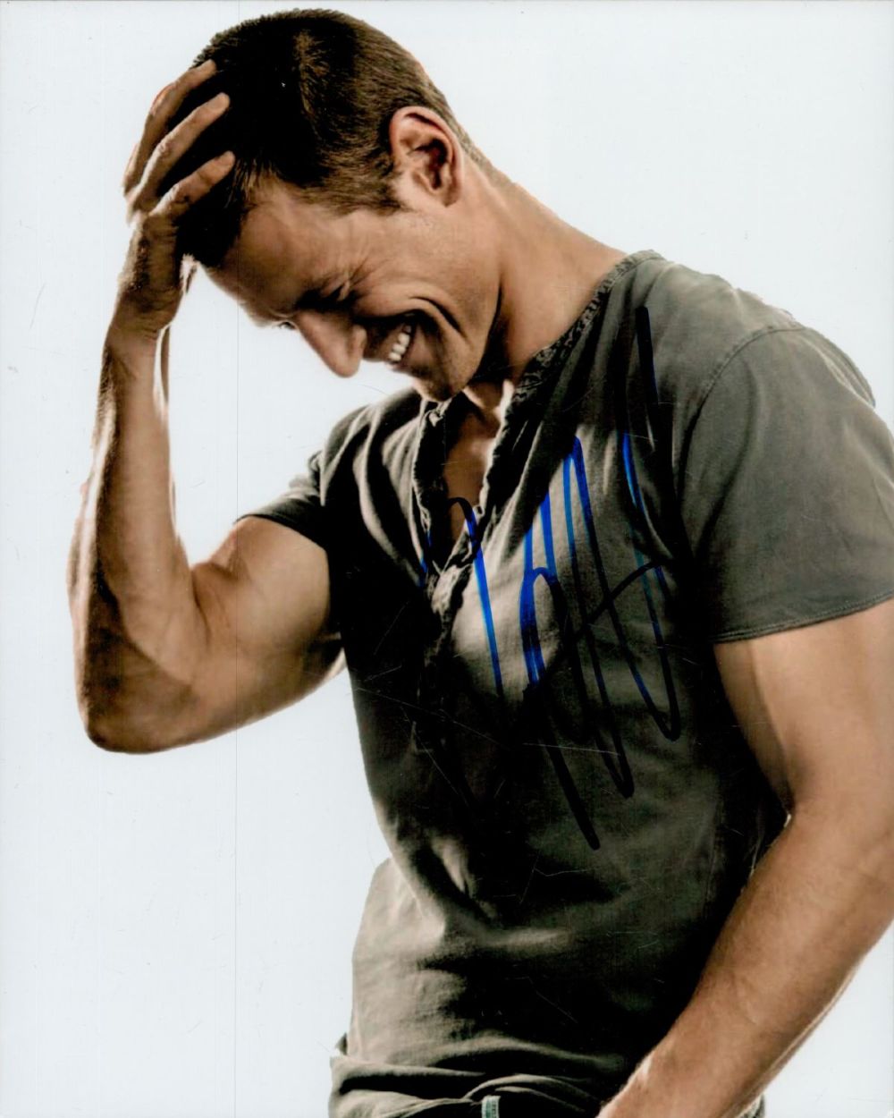 Lot 110: Phillip Winchester signed 10x8 inch colour photo. Good...