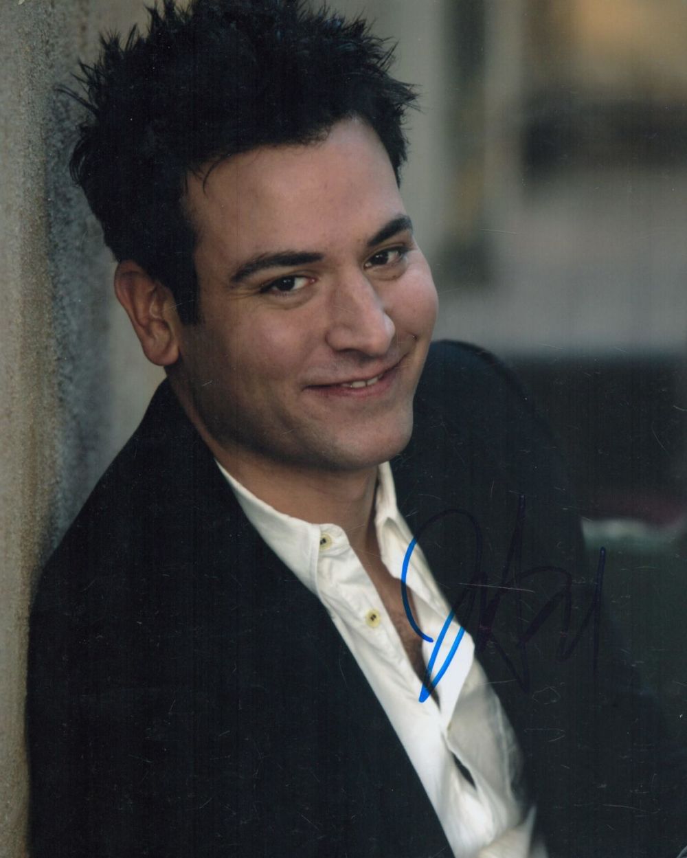 Lot 153: Josh Radnor signed 10x8 inch colour photo. Good...