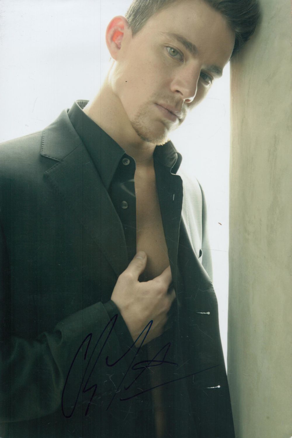 Lot 163: Channing Tatum signed 12x8 inch colour photo. Good...