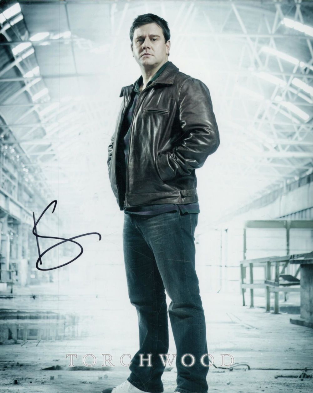 Lot 225: Kai Owen signed 10x8 inch Torchwood colour photo....