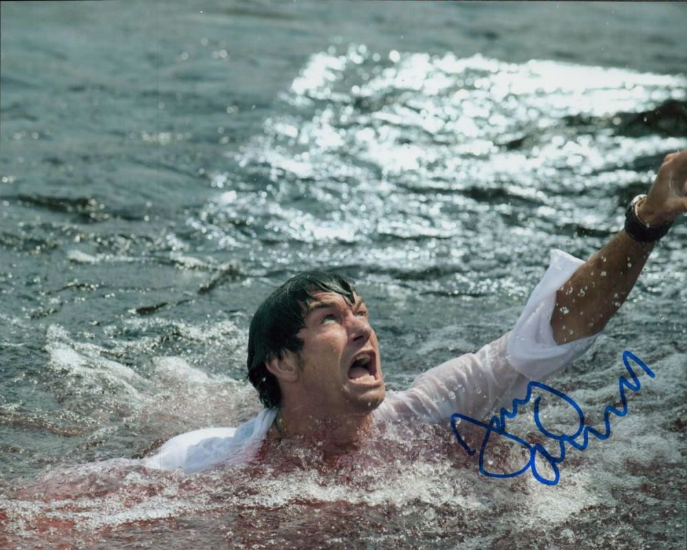 Lot 249: Jerry O'Connell signed 10x8 inch colour photo. Good...