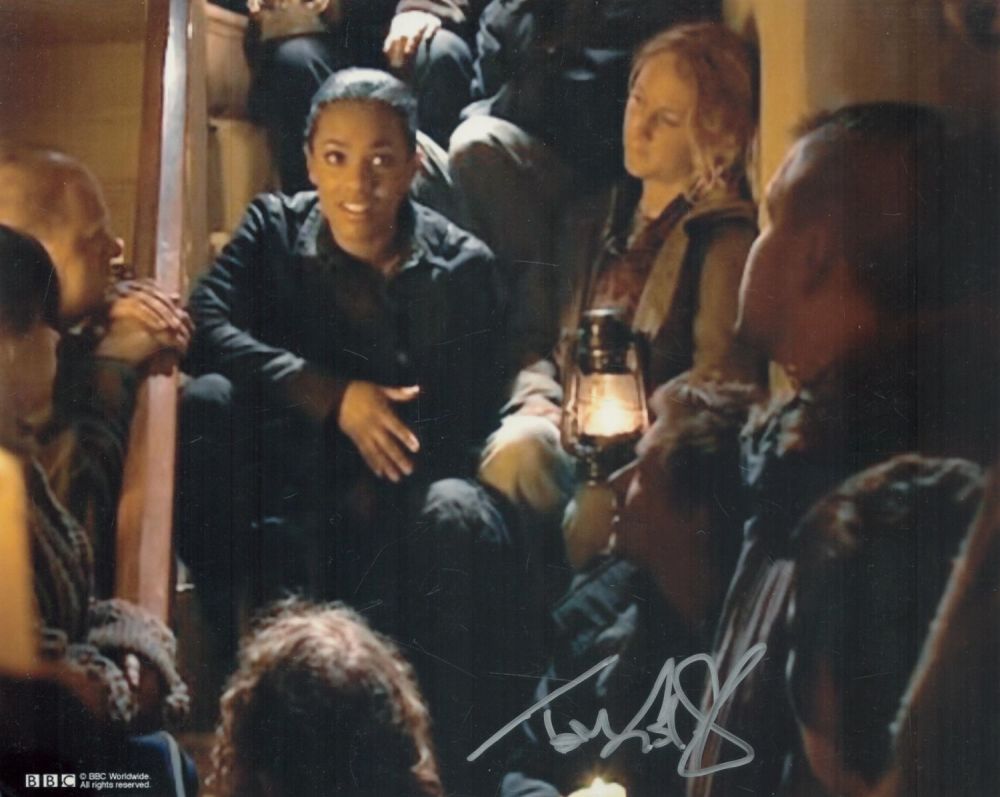Lot 261: Tom Golding signed 10x8 inch Dr Who colour...