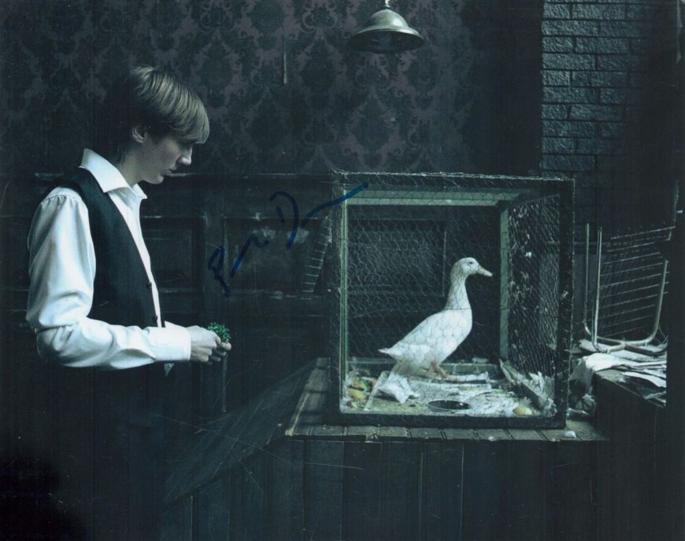 Lot 266: Paul Dano signed 10x8 inch colour photo. Good...