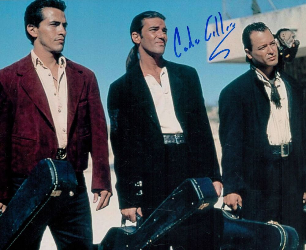Lot 320: Carlos Gallardo signed 10x8 inch colour photo. Good...