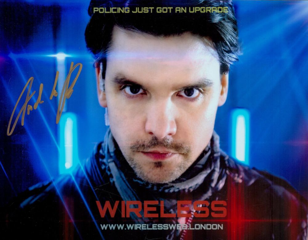 Lot 334: Andrew Lee Potts signed 10x8 inch colour photo....