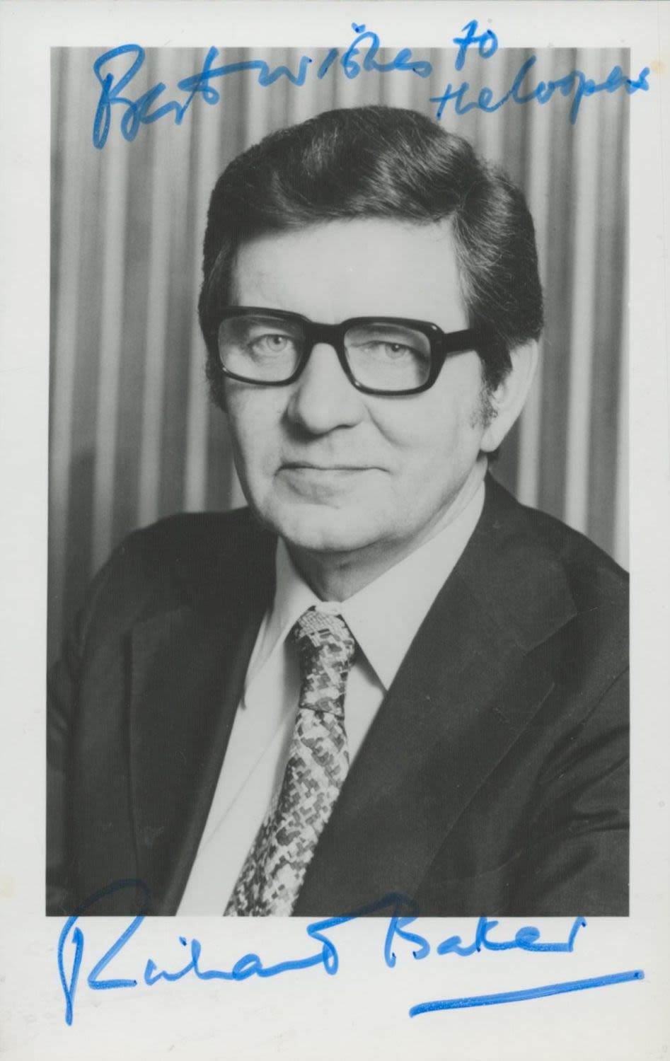 Lot 231: RICHARD BAKER signed 6x3inch black and white photo....