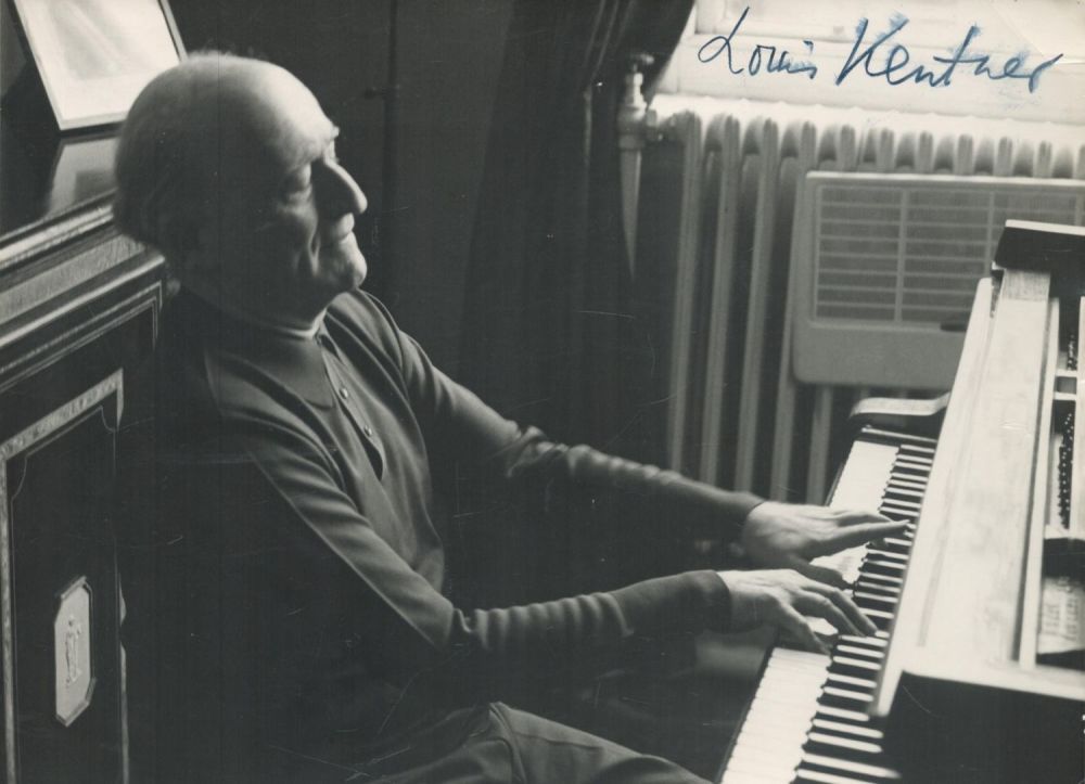 Lot 265: LOUIS KENTNER Hungarian, later British, Pianist Signed 6x8...