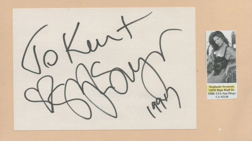 Lot 285: American Supermodel Stephanie Seymour signed 6 x 4...