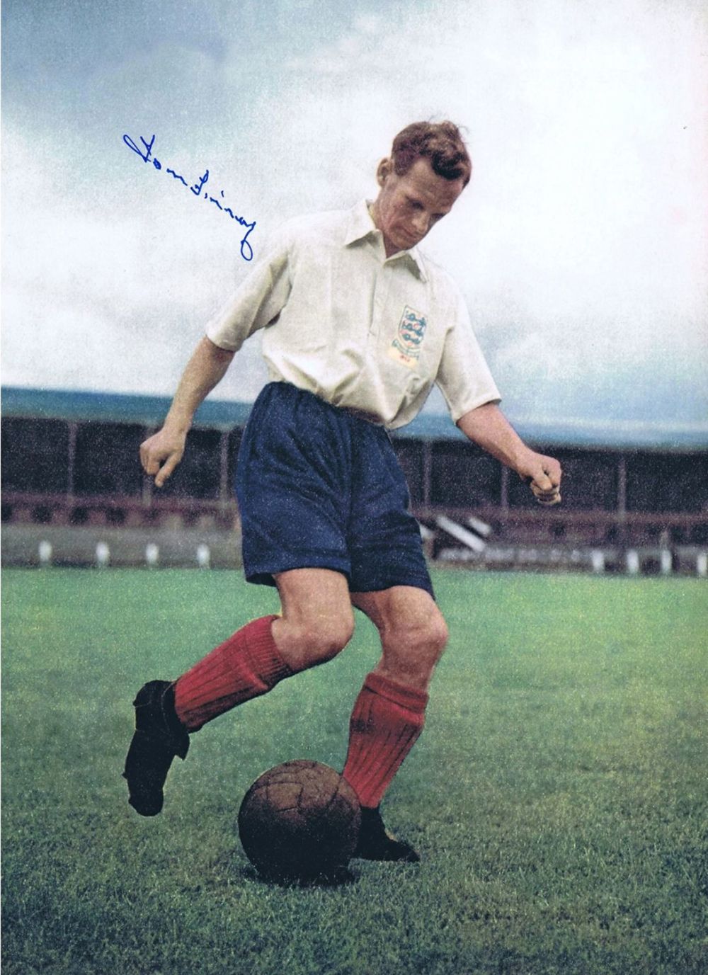 Lot 362: Autographed Tom Finney 16 X 12 Photo :...