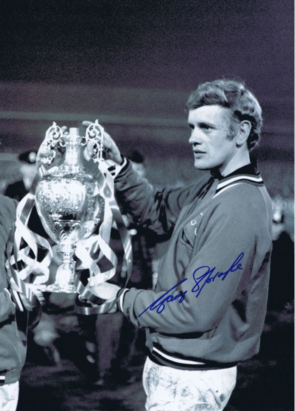 Lot 368: Autographed Gary Sprake 16 X 12 Photo :...