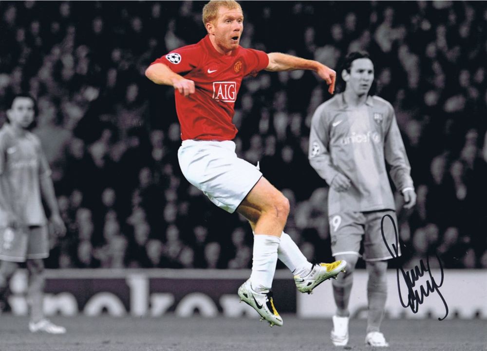 Lot 382: Autographed Paul Scholes 16 X 12 Photo :...