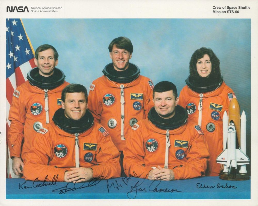 Lot 422: Space. All Members of STS-56 signed 10 x...