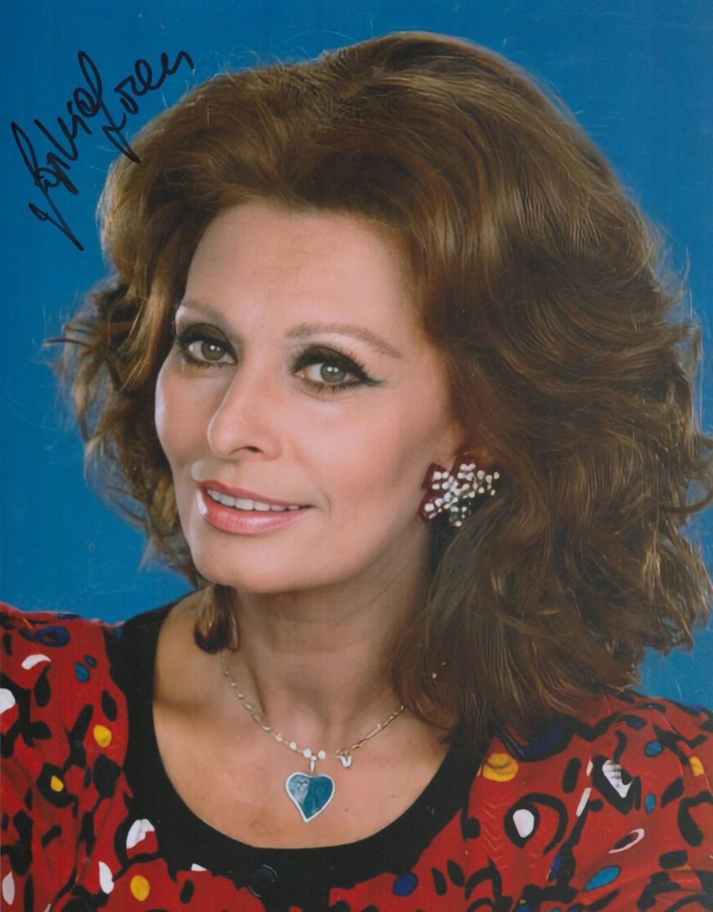 Lot 452: Sophia Loren signed colour photo an Italian Actress....