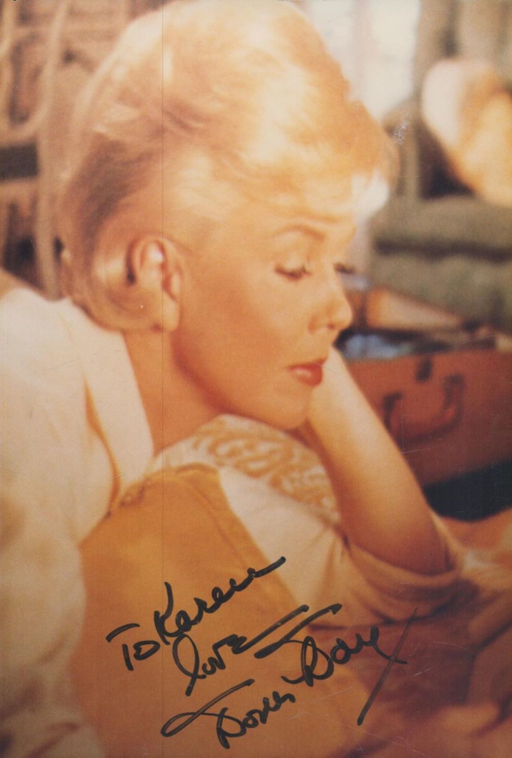 Lot 507: American Actress Doris Day signed 6 x 4...