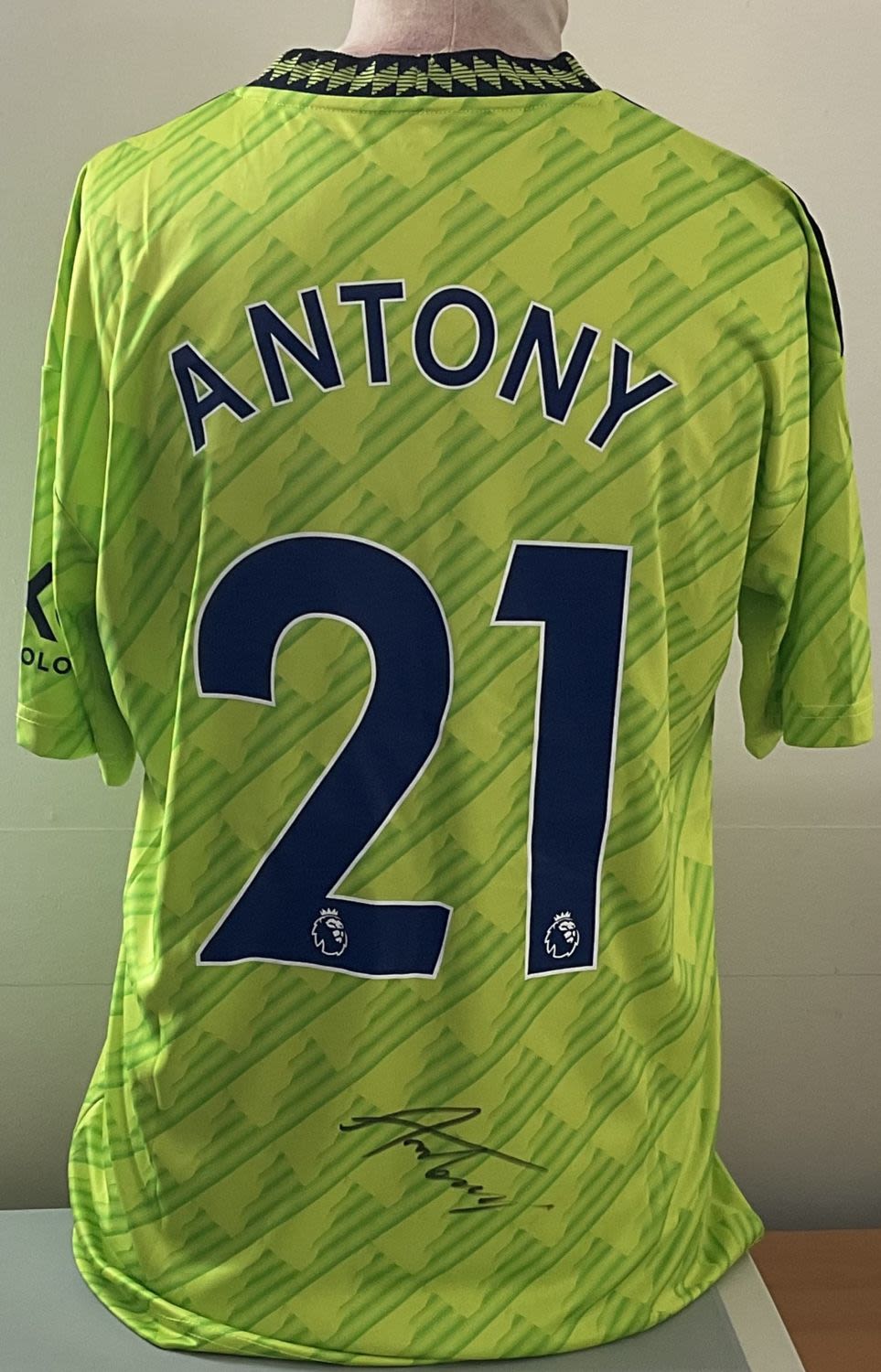 Lot 226: Football Antony signed Manchester United replica away shirt...